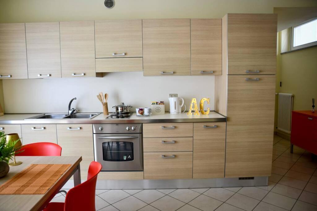 Apartment In Sunrise: In Centro *